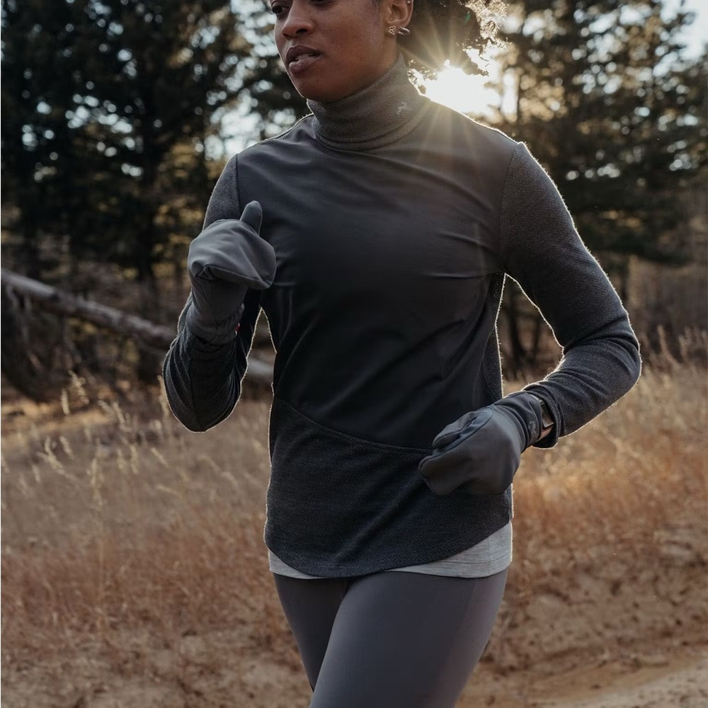 Tracksmith NDO Wind-Block Turtleneck Size M